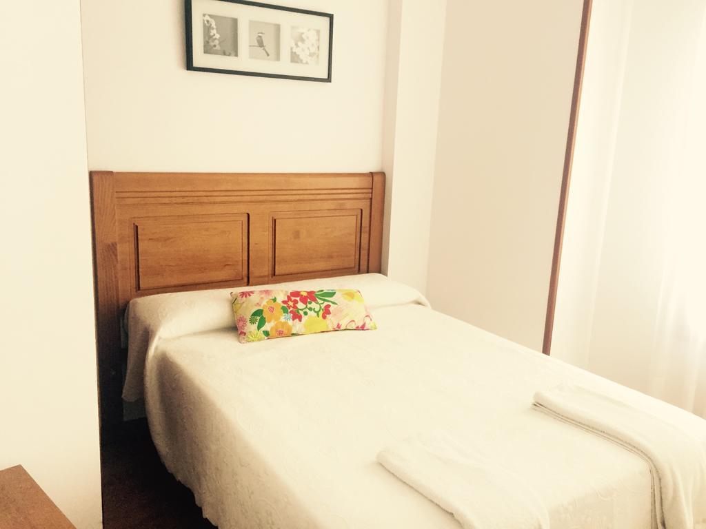 Apartamentos San Pelayo Onís Szoba fotó